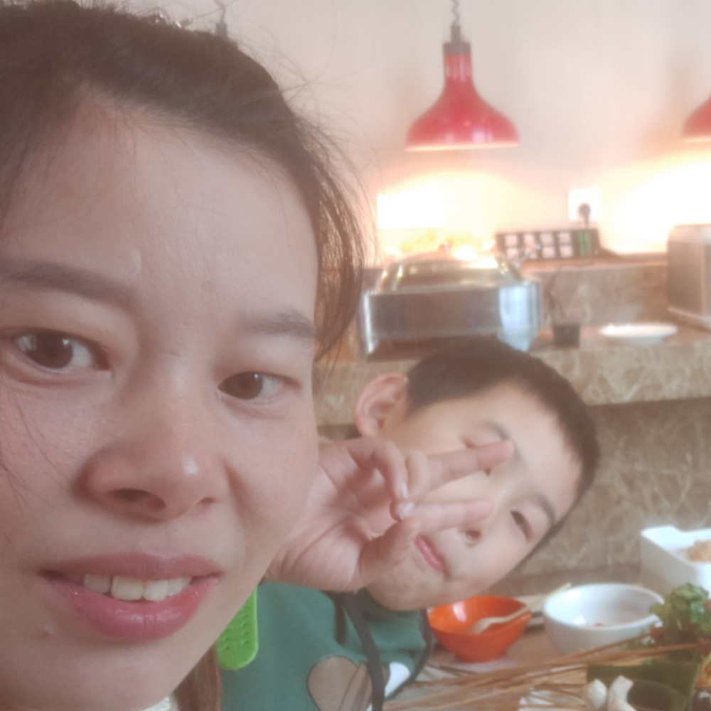 陈华，的照片