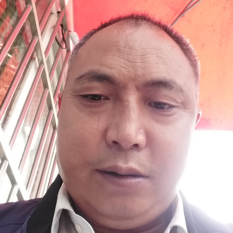 黑米乐观的照片