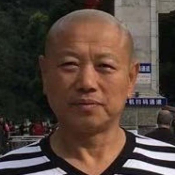 热狗泪了小巧的照片