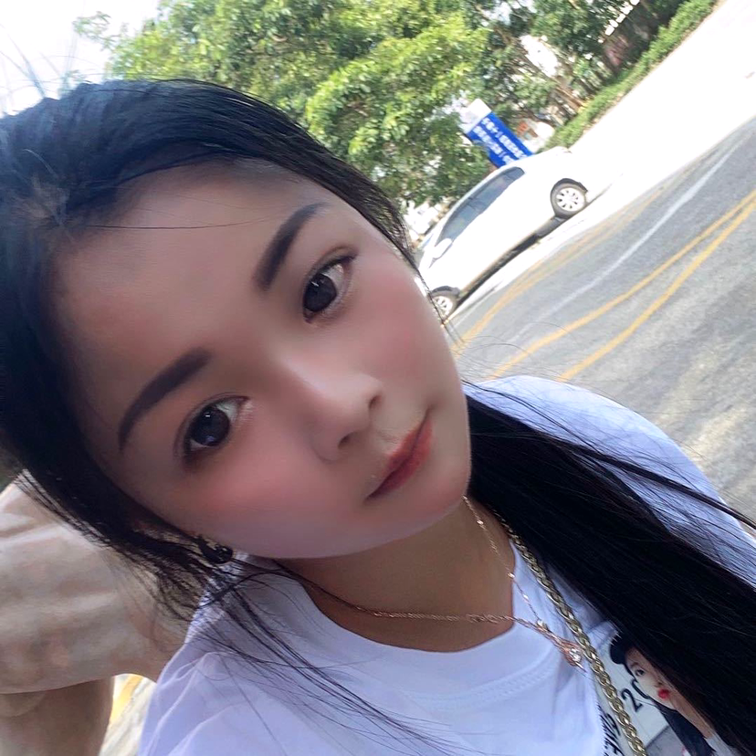 泣芯蕊的照片