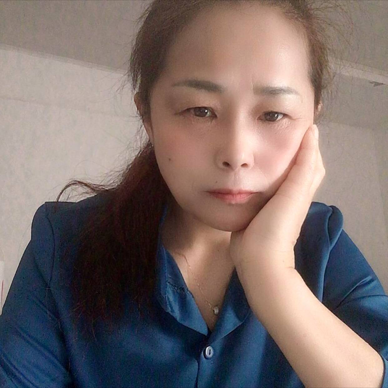 篮球挽手若梦的照片
