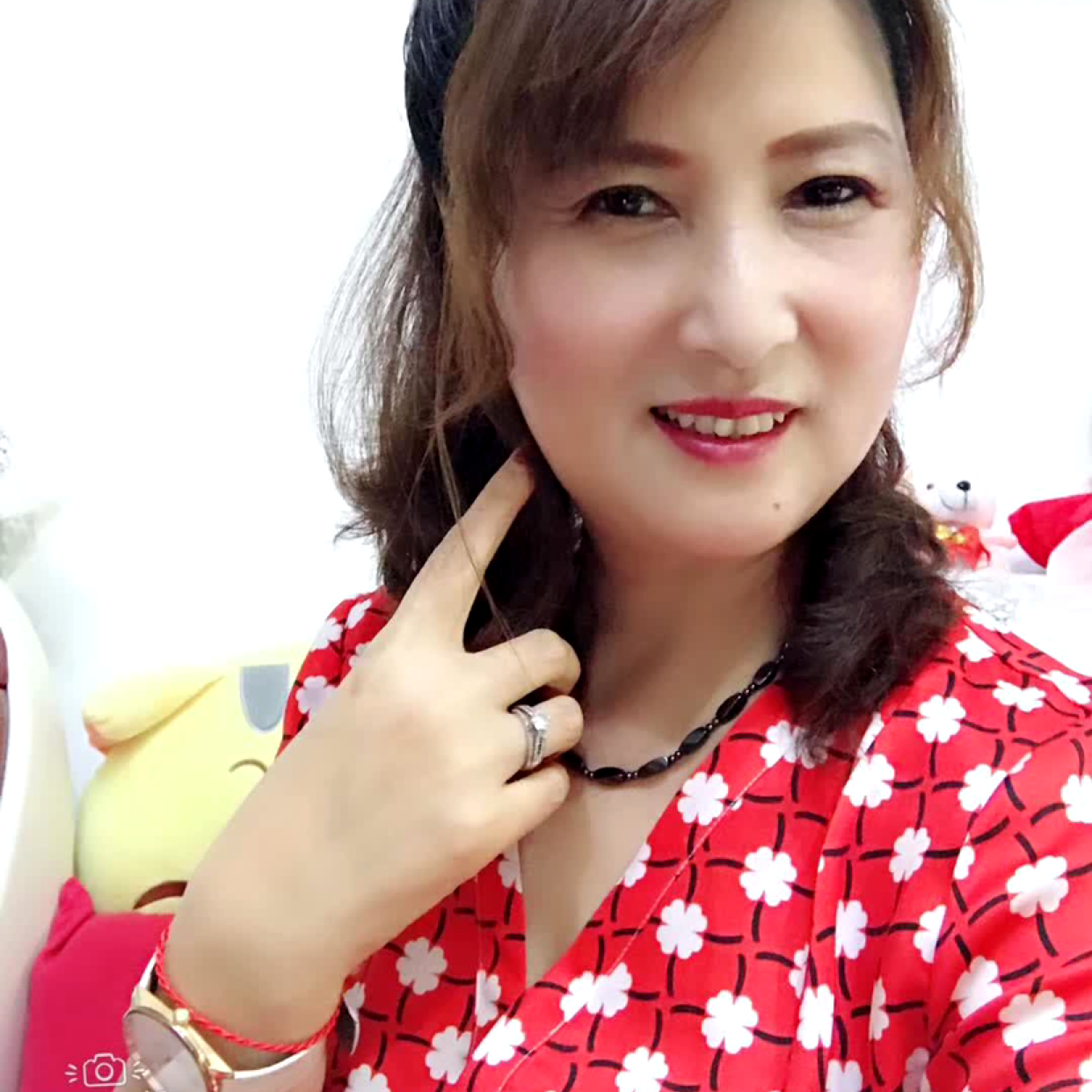 蜻蜓拿故意的照片