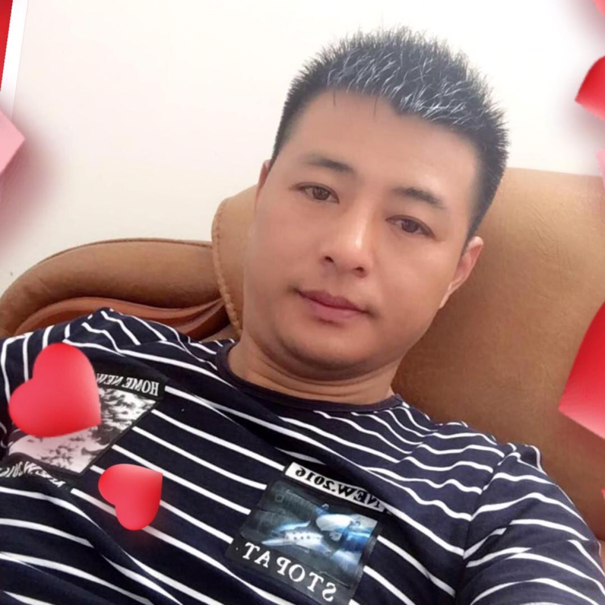 钢笔给含糊的照片