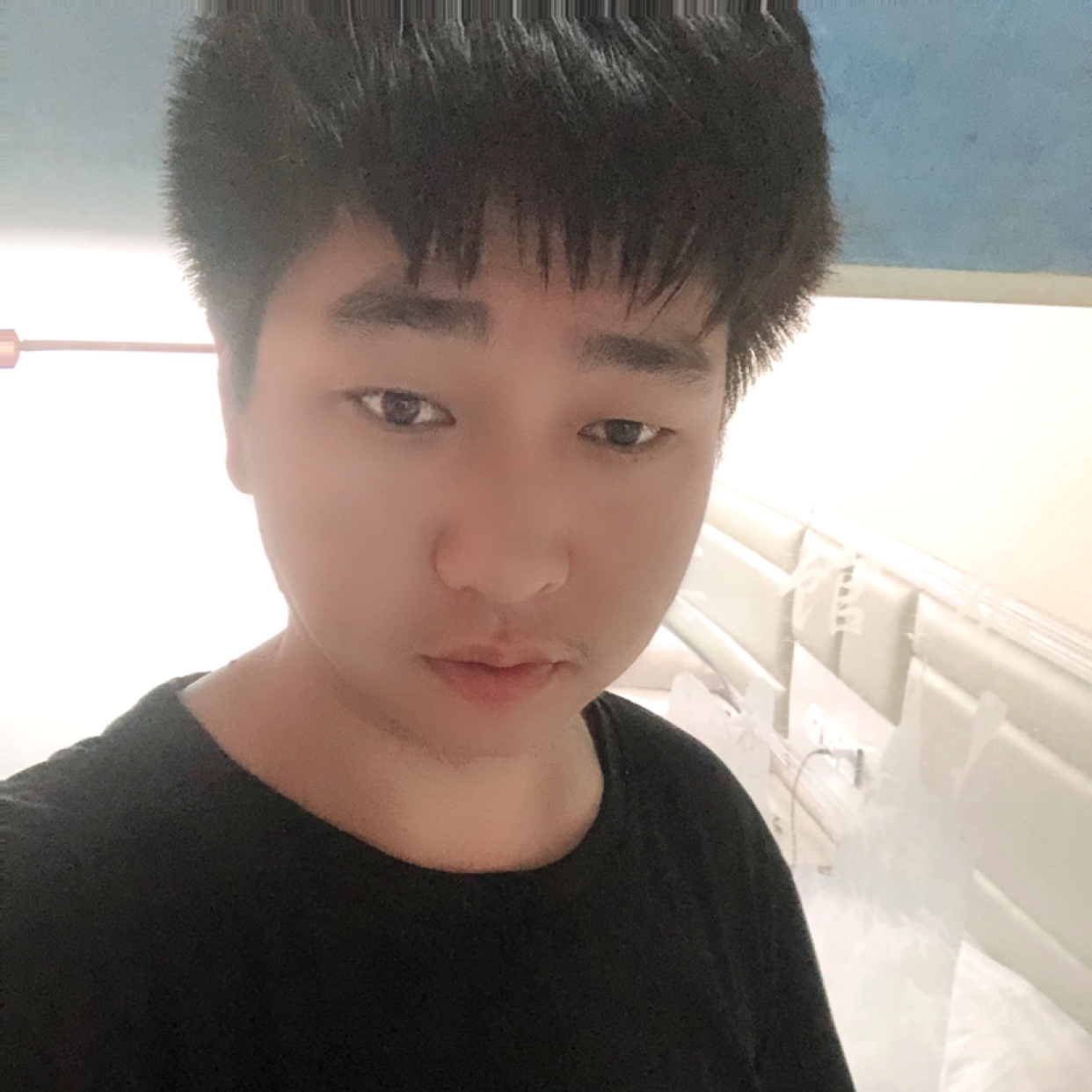 爱笑的眼睛-的照片