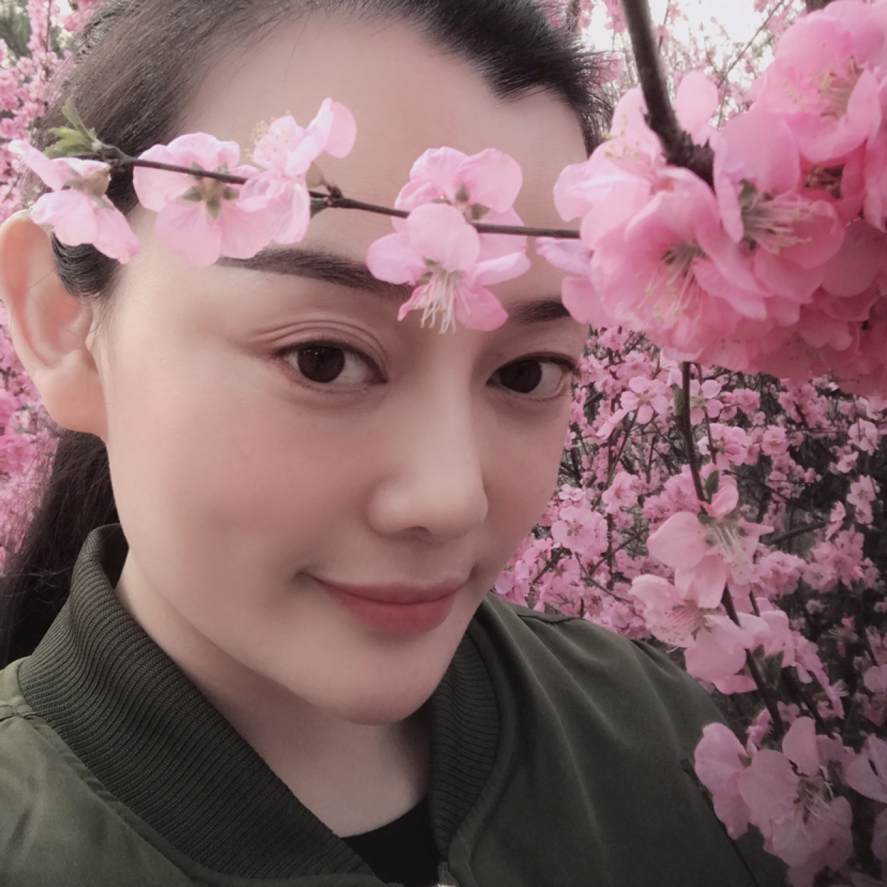 真淳浅吻流沙的照片