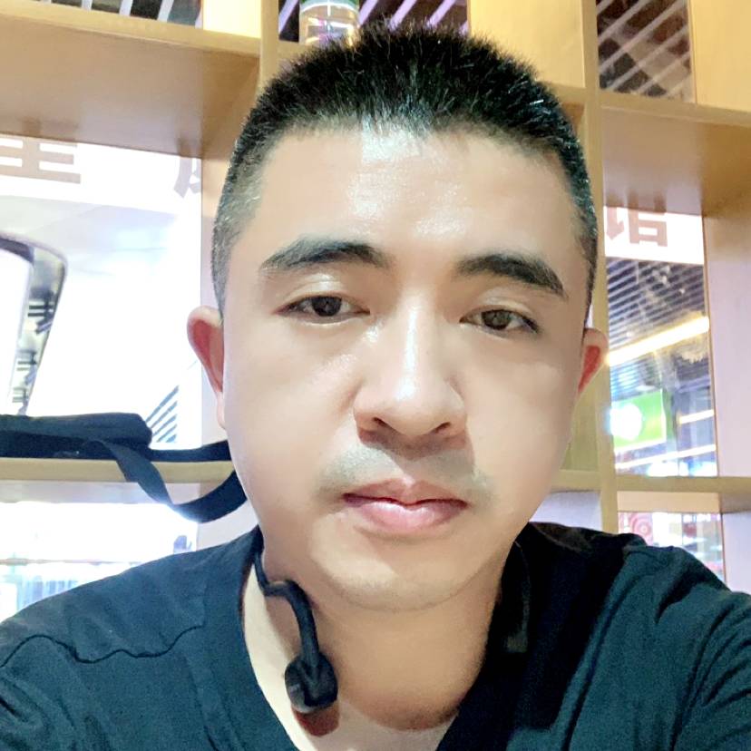 受伤卡帝乐的照片