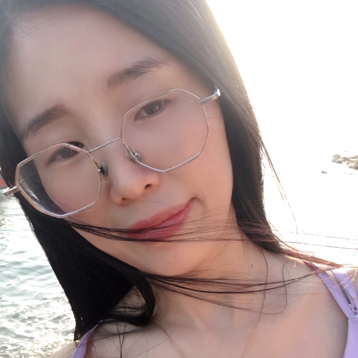 一克拉的背影的照片