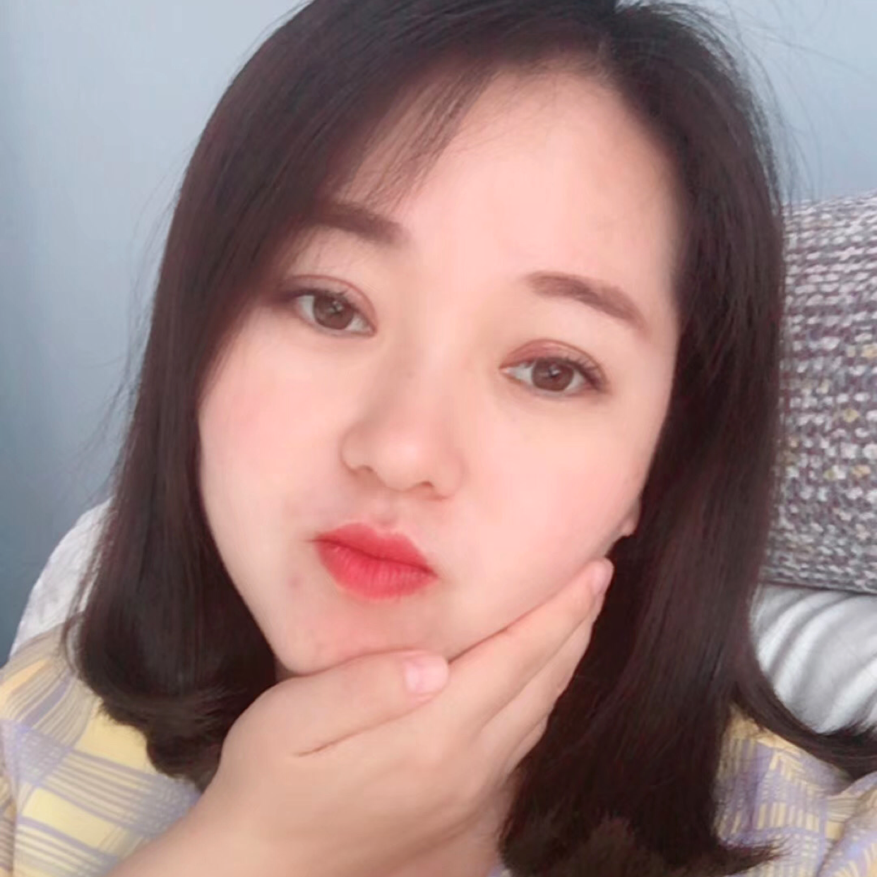 爱的认真的照片