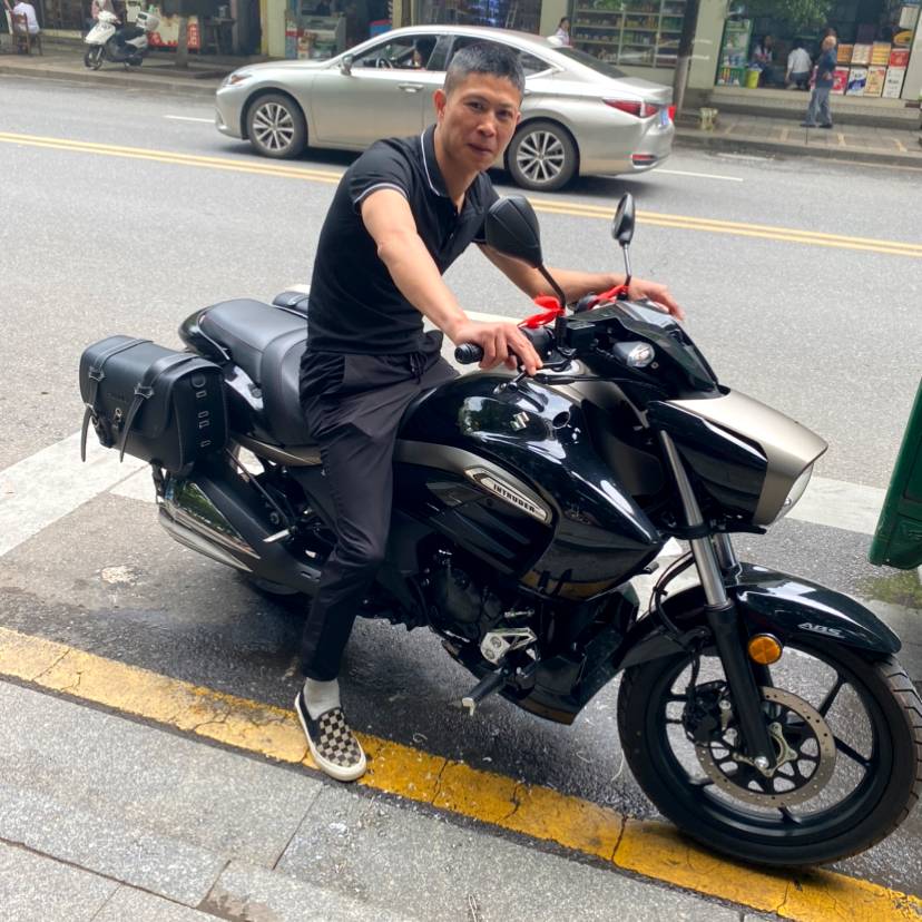 蜜粉给儒雅的照片
