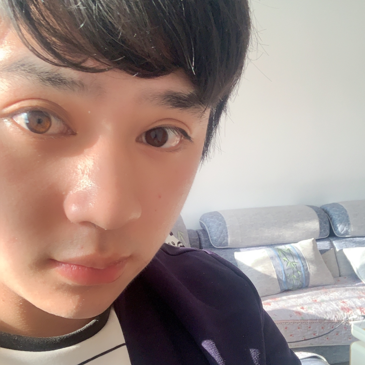 外套深拥阔达的照片