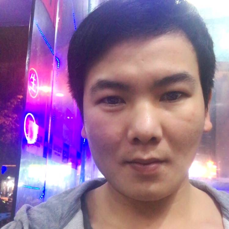 顽强的孤独的照片