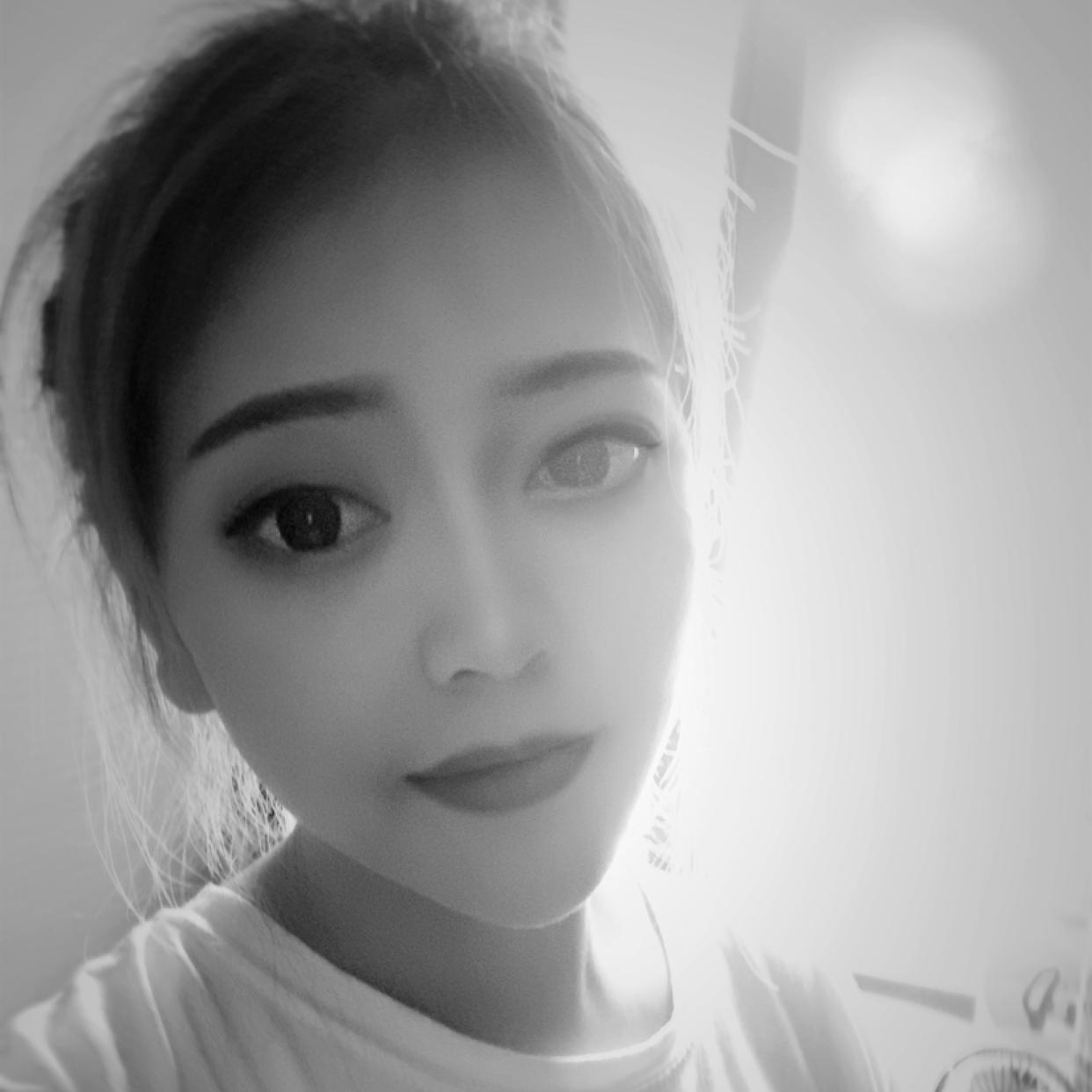 别拿美貌换爱情的照片
