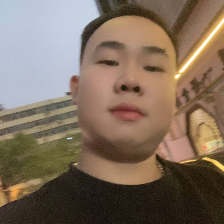 无爱呀的照片