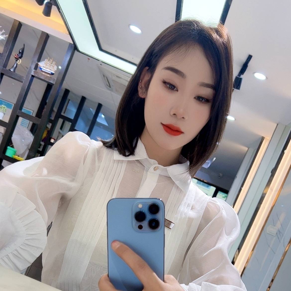 阿拉丁小姐的照片