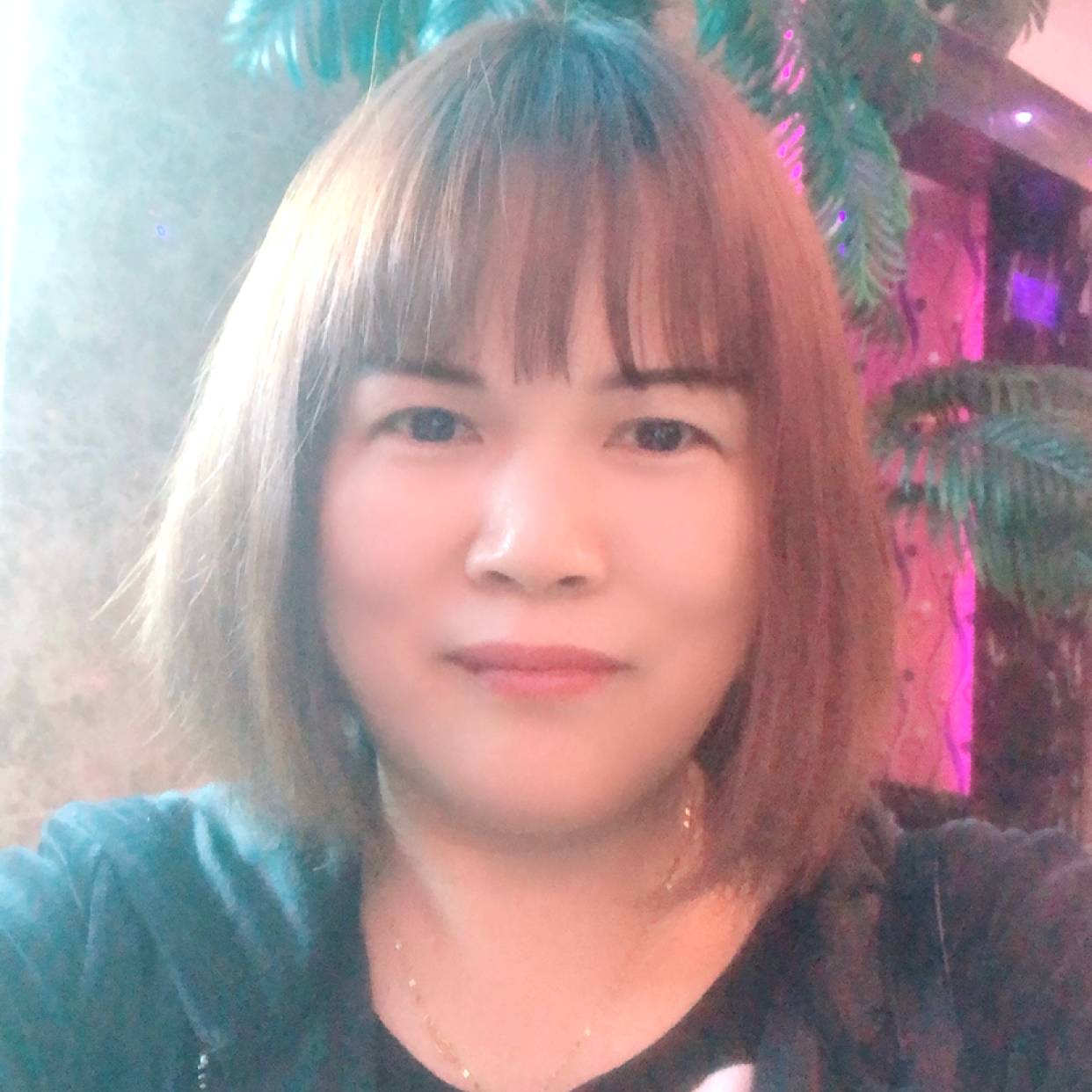 晨阳演变甜蜜的照片