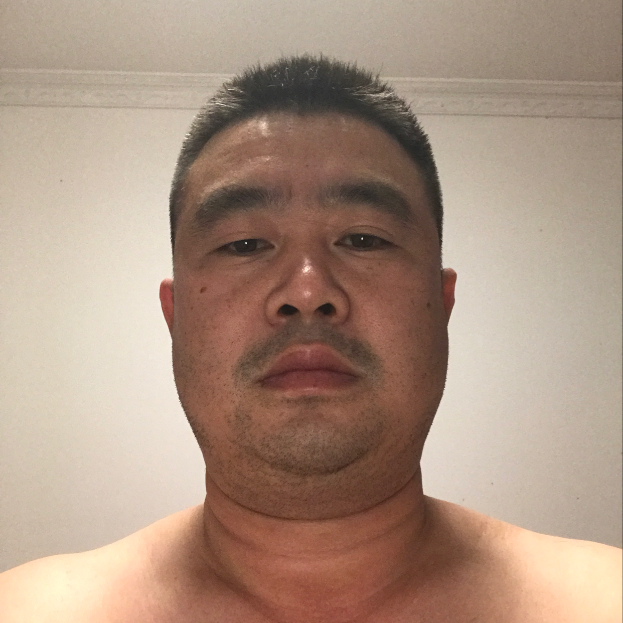 初妆邂逅痴情的照片