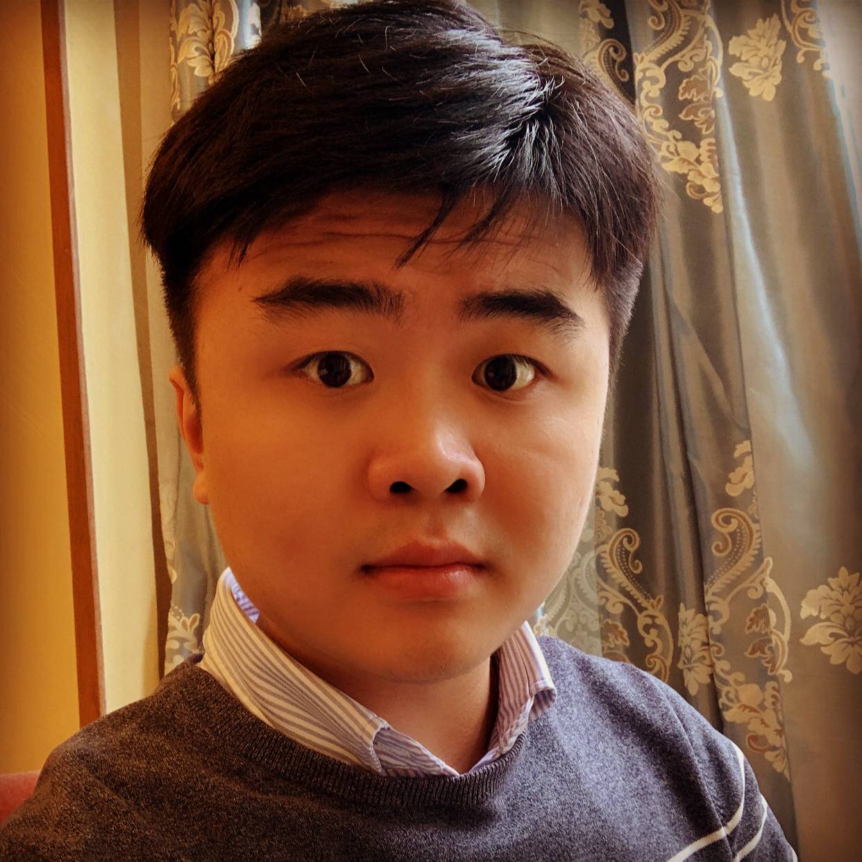 小浪漫的快乐的照片
