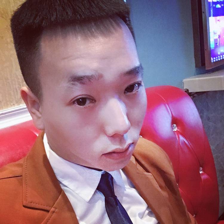 壮观晨的照片