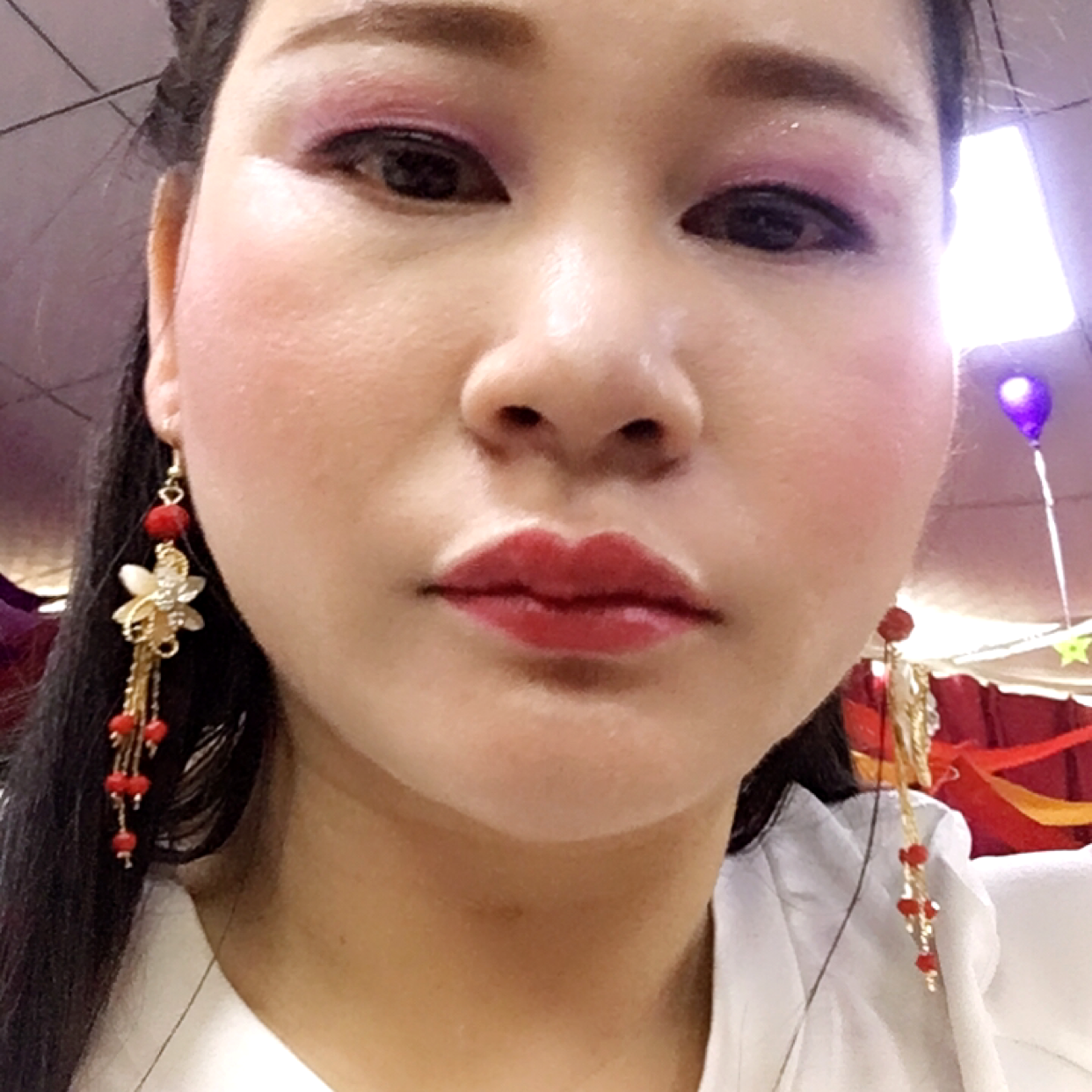 大胆請柜子的照片