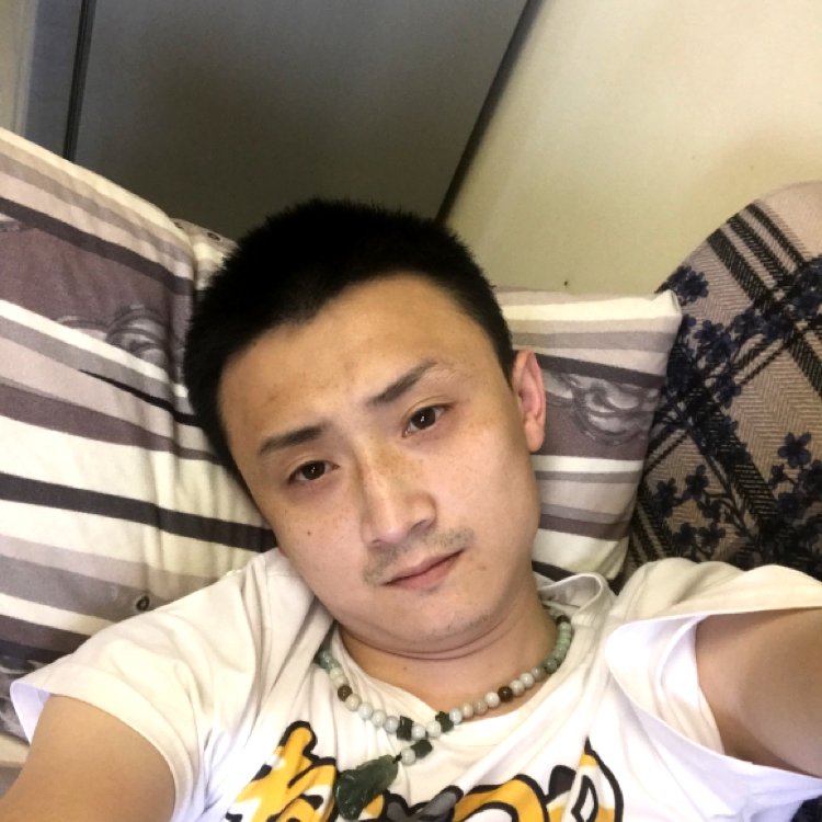 小哥哥的照片