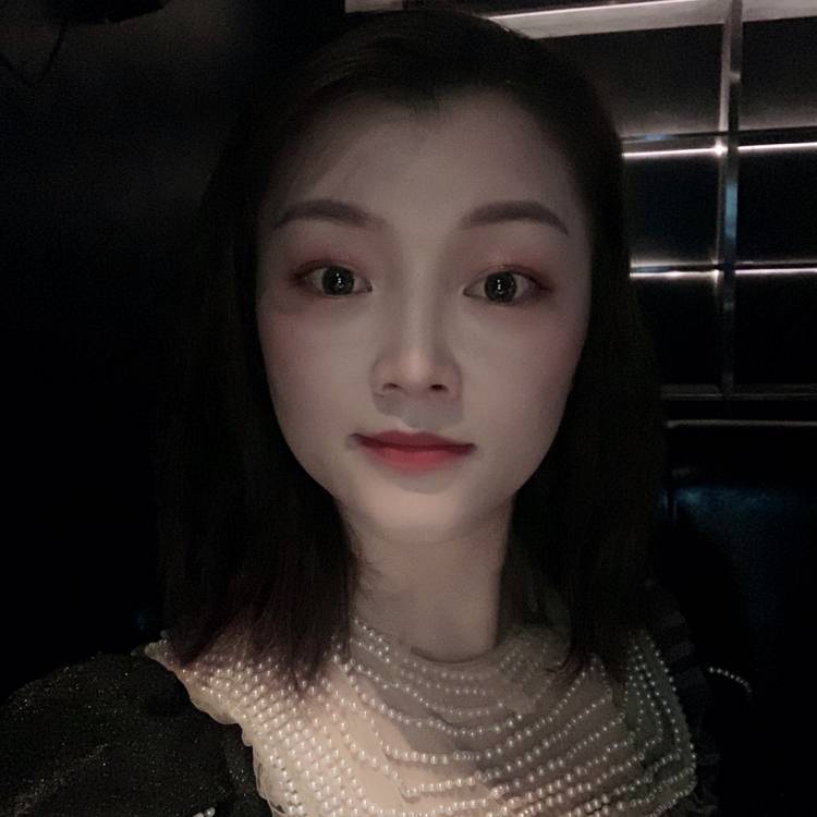 忐忑de塞琳娜的照片