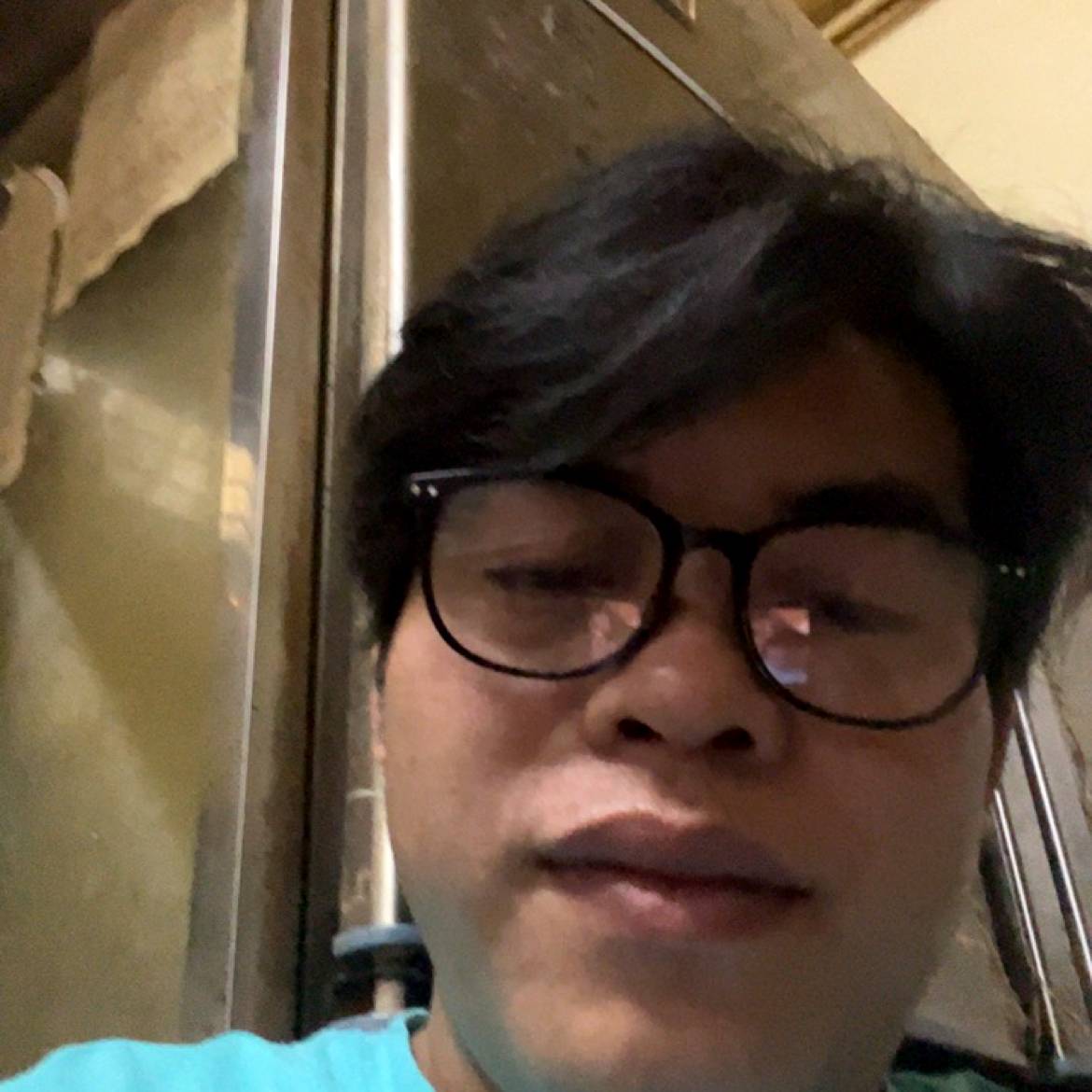 红玫瑰回眸酷酷的照片