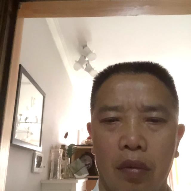 我想找一个身的女的照片