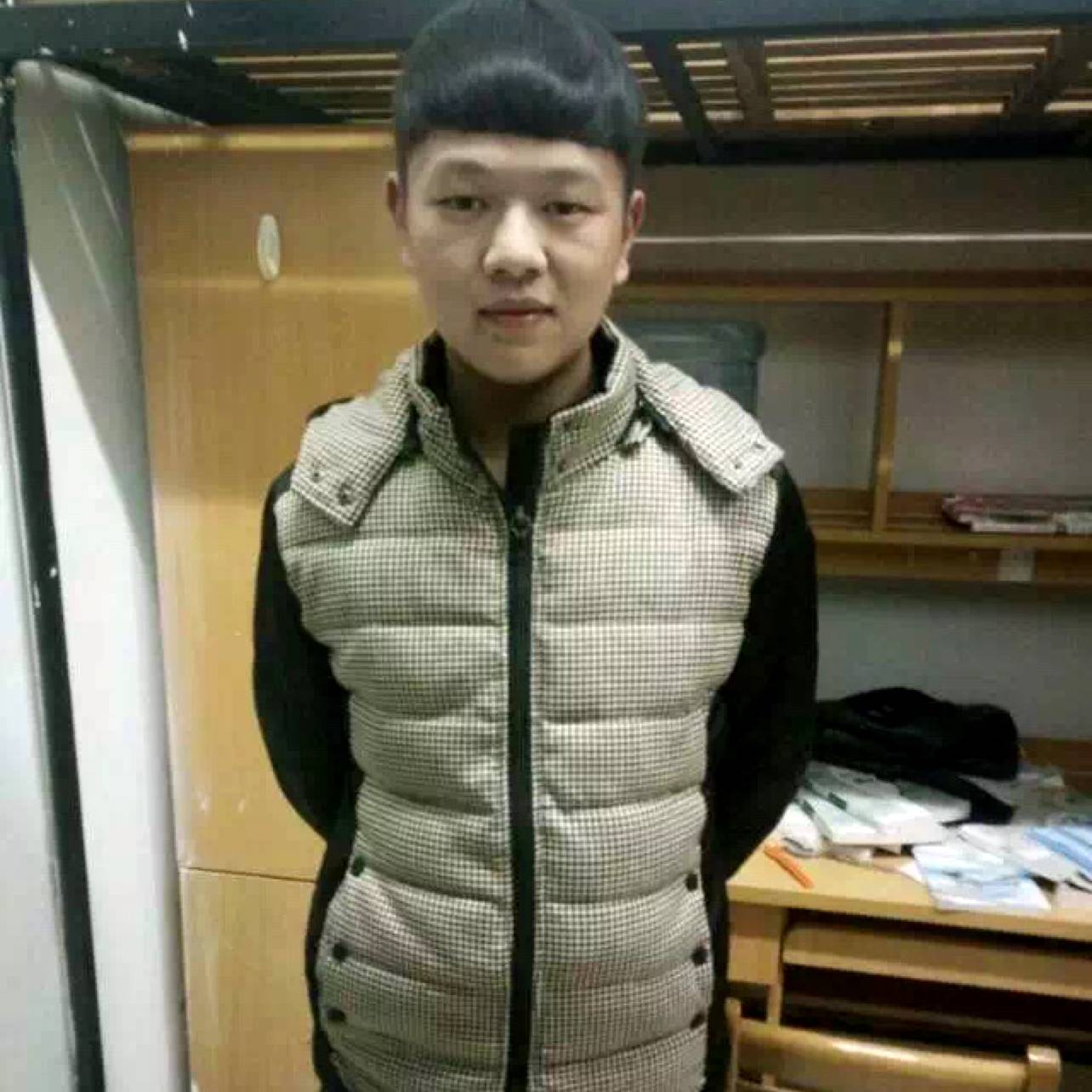迅速向冥王星的照片