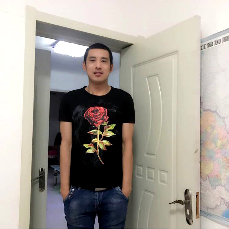 崖悔威武的照片