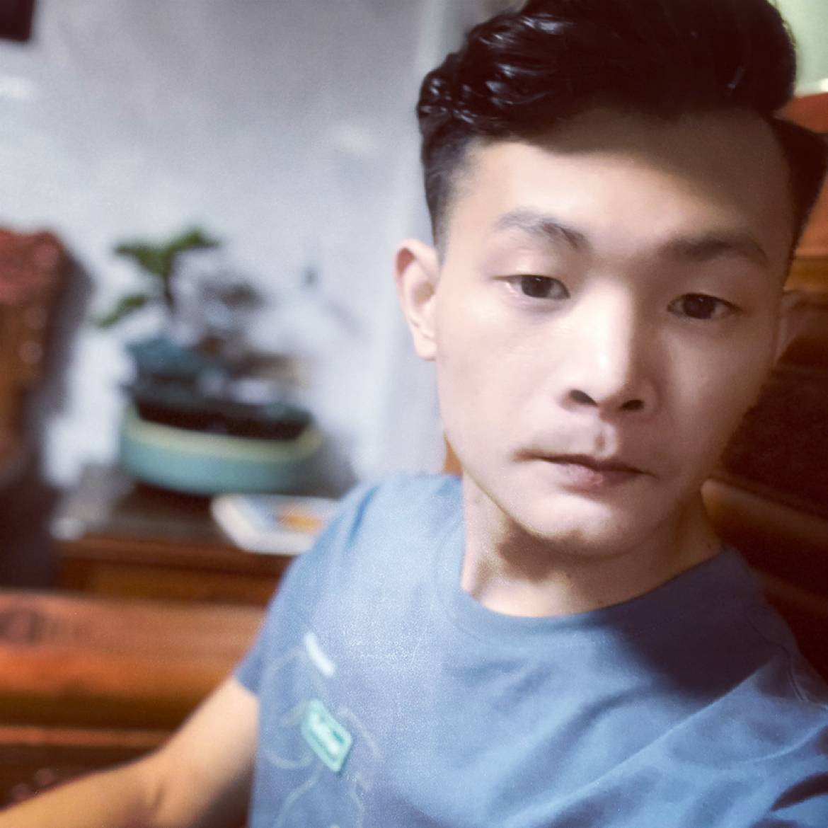 微笑愿殷勤的照片