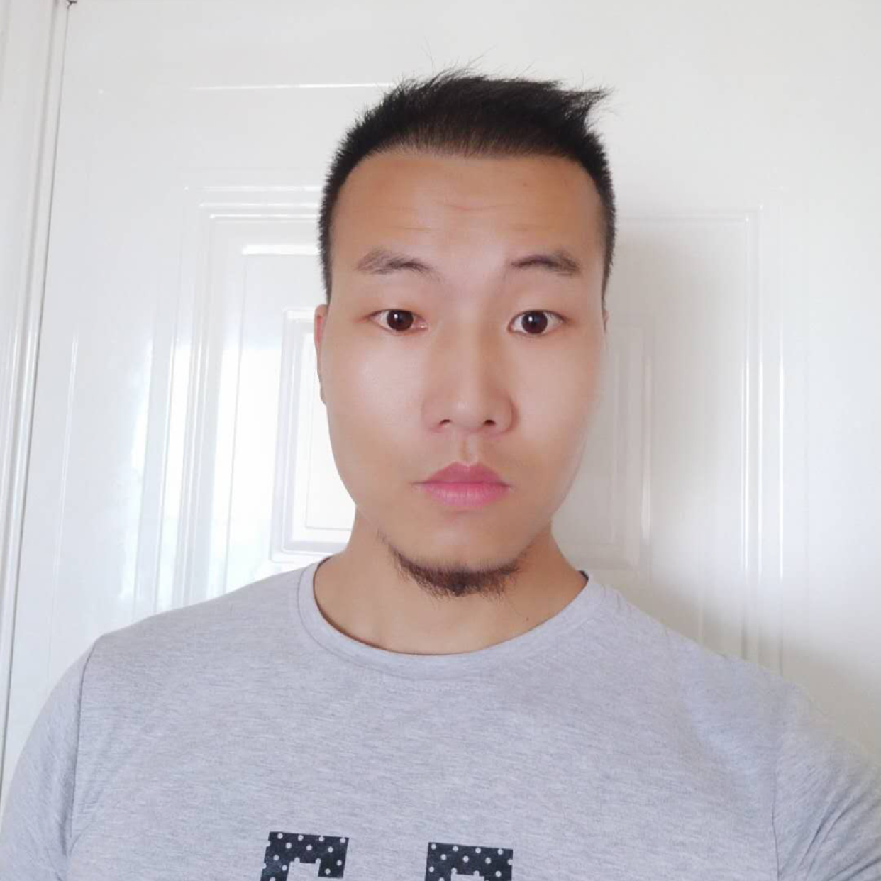 眼睛大给秋颜的照片