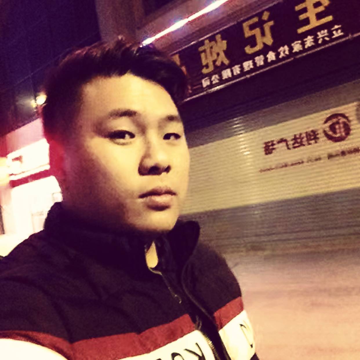 沉默先生的照片