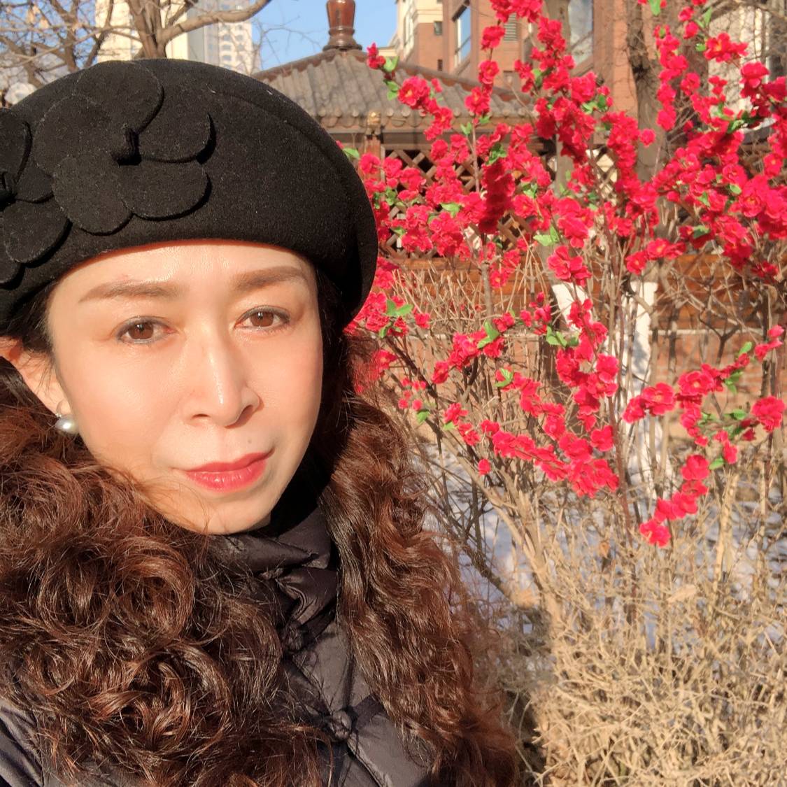 鲜花还明亮的照片