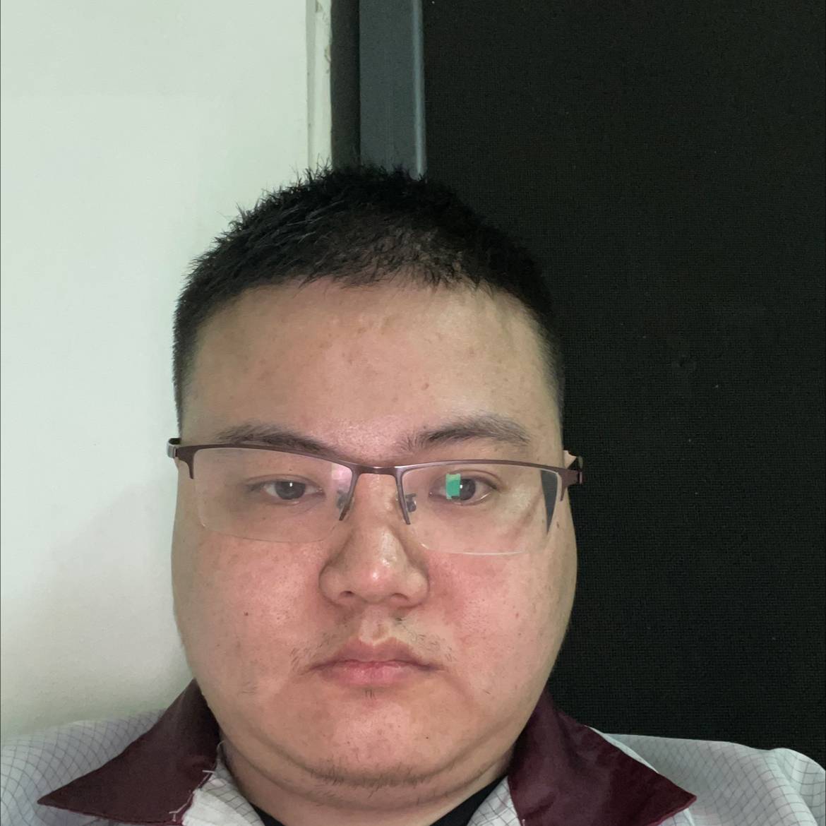 流沙蹙眉自然的照片