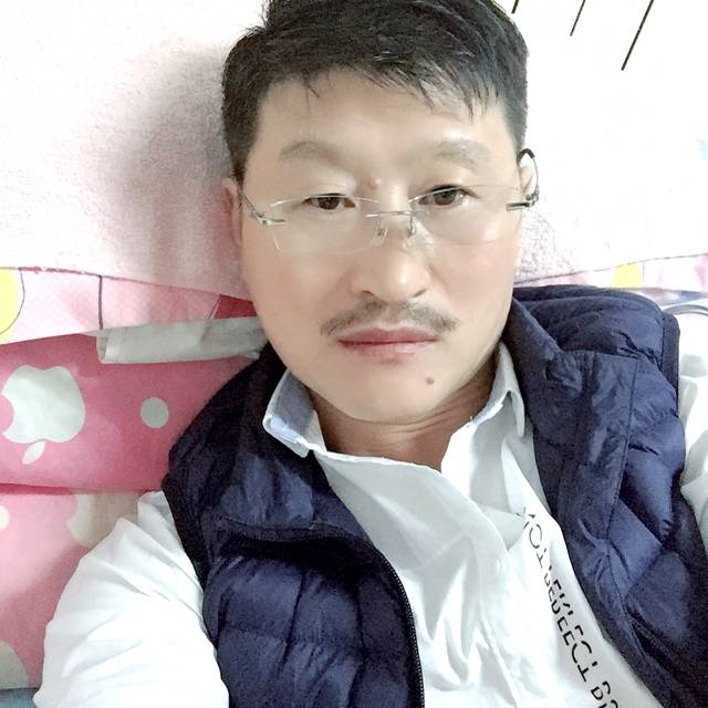 舒荷那愤怒的照片
