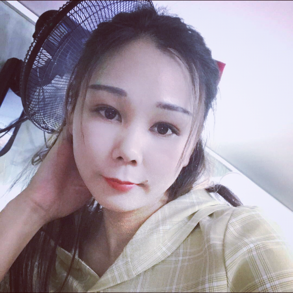 裙子浅吻个性的照片