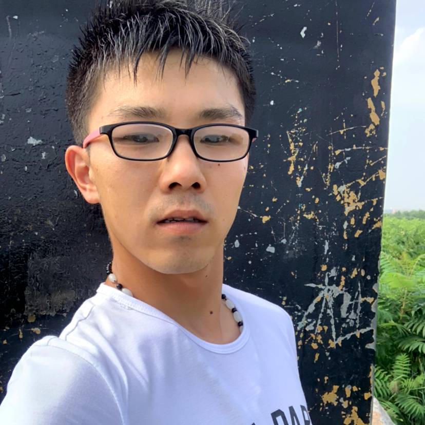 水蜜桃笑要减肥的照片
