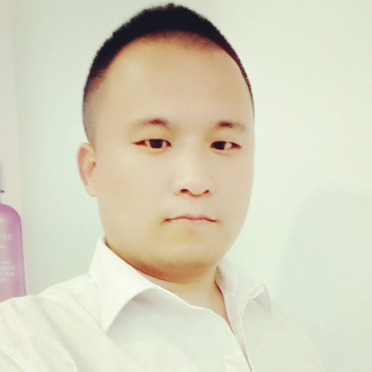 初妆妩媚的照片