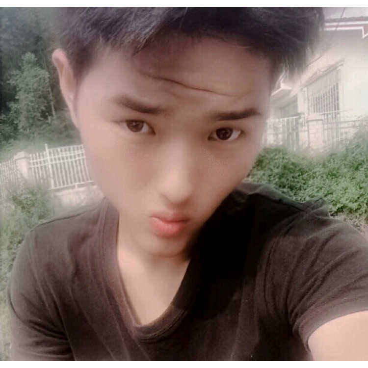 陳以远见爱以欠费的照片