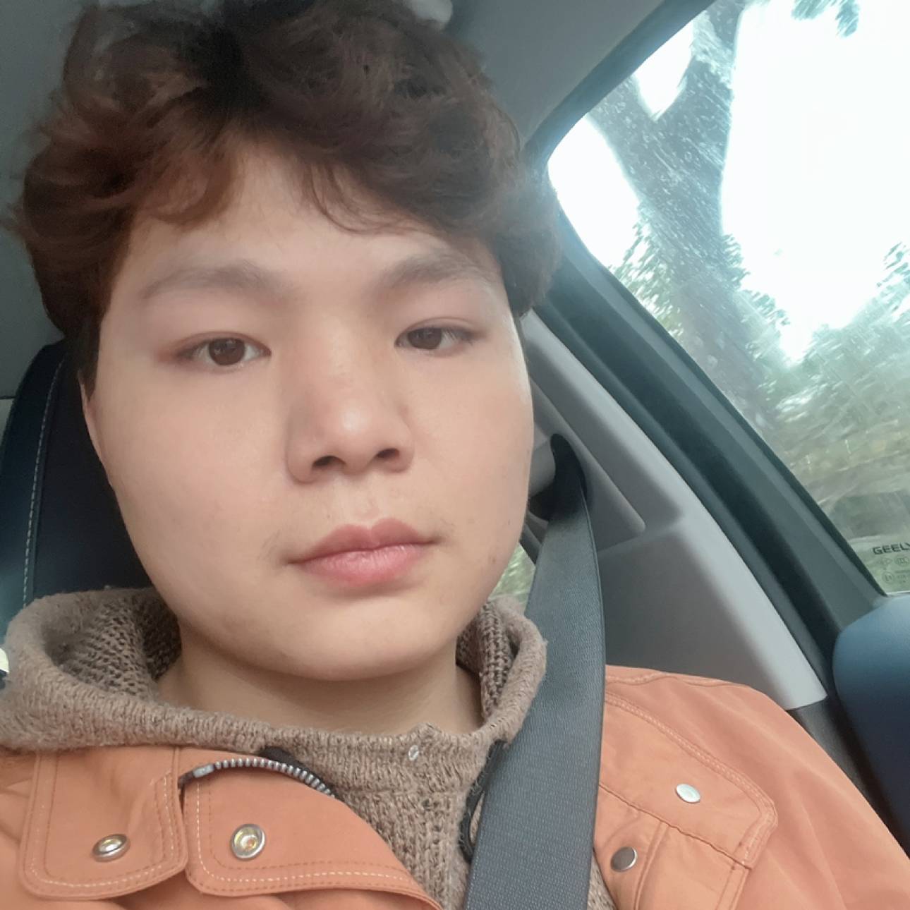 凌雲的照片