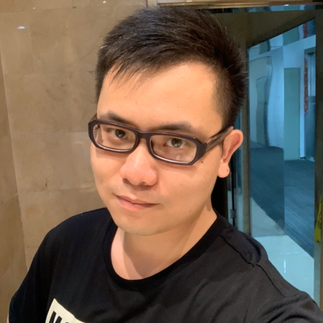 孤独的车手的照片