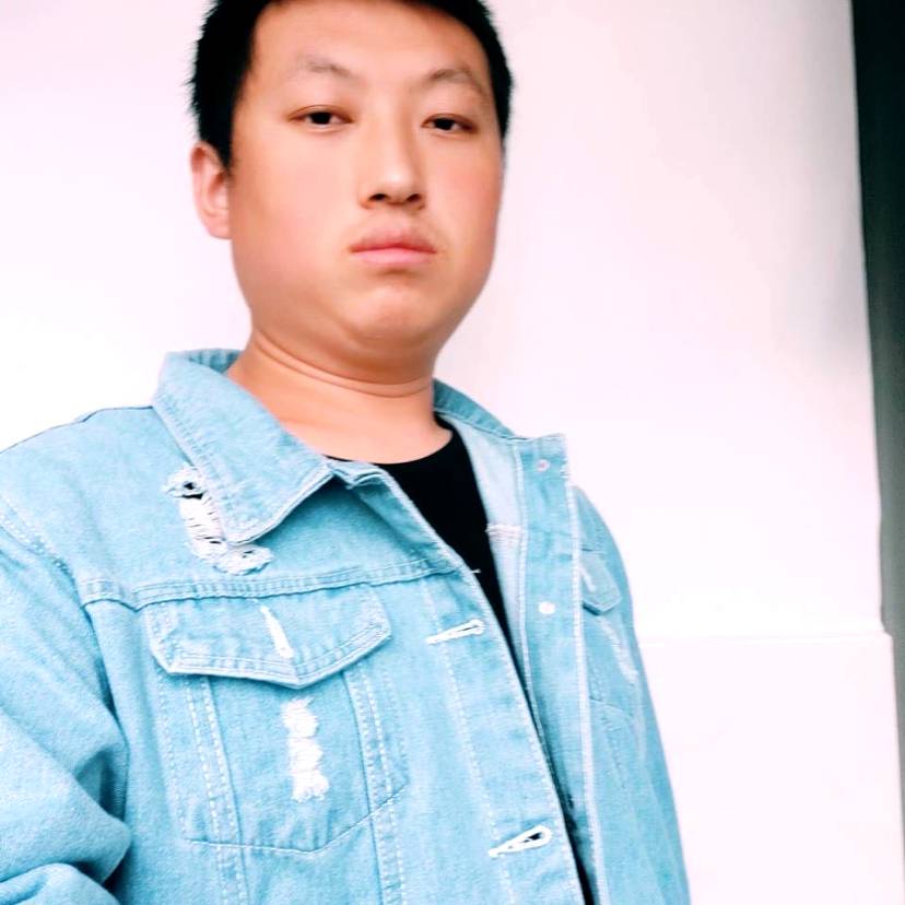 羽裳可靠的照片