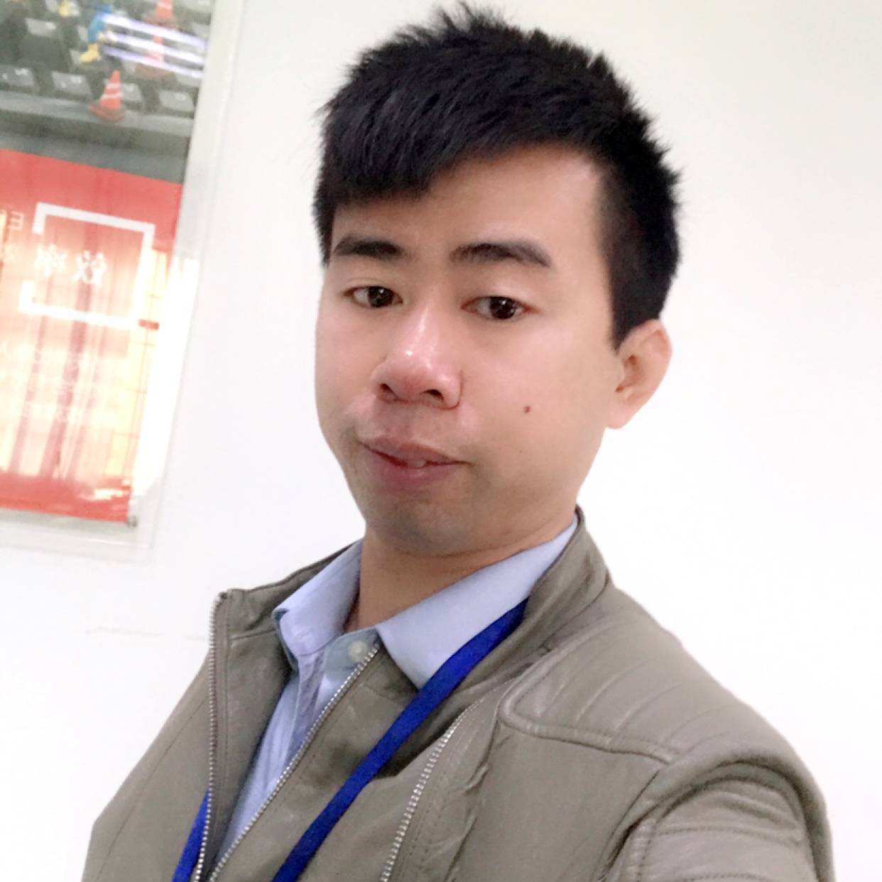 厂长是我大表哥的照片