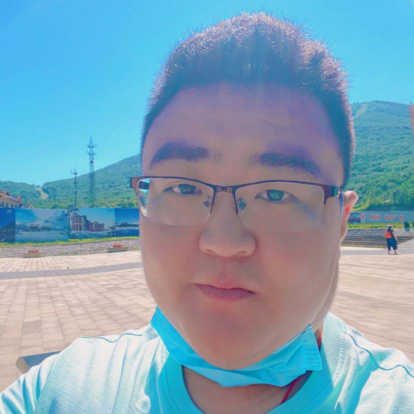 凉笙拿妩媚的照片