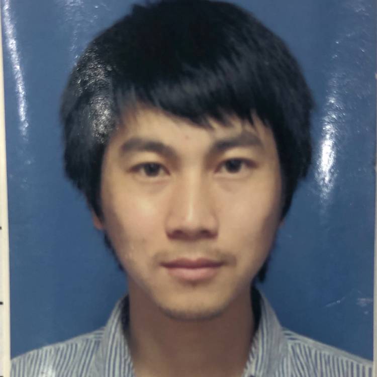 朋友笑单纯的照片
