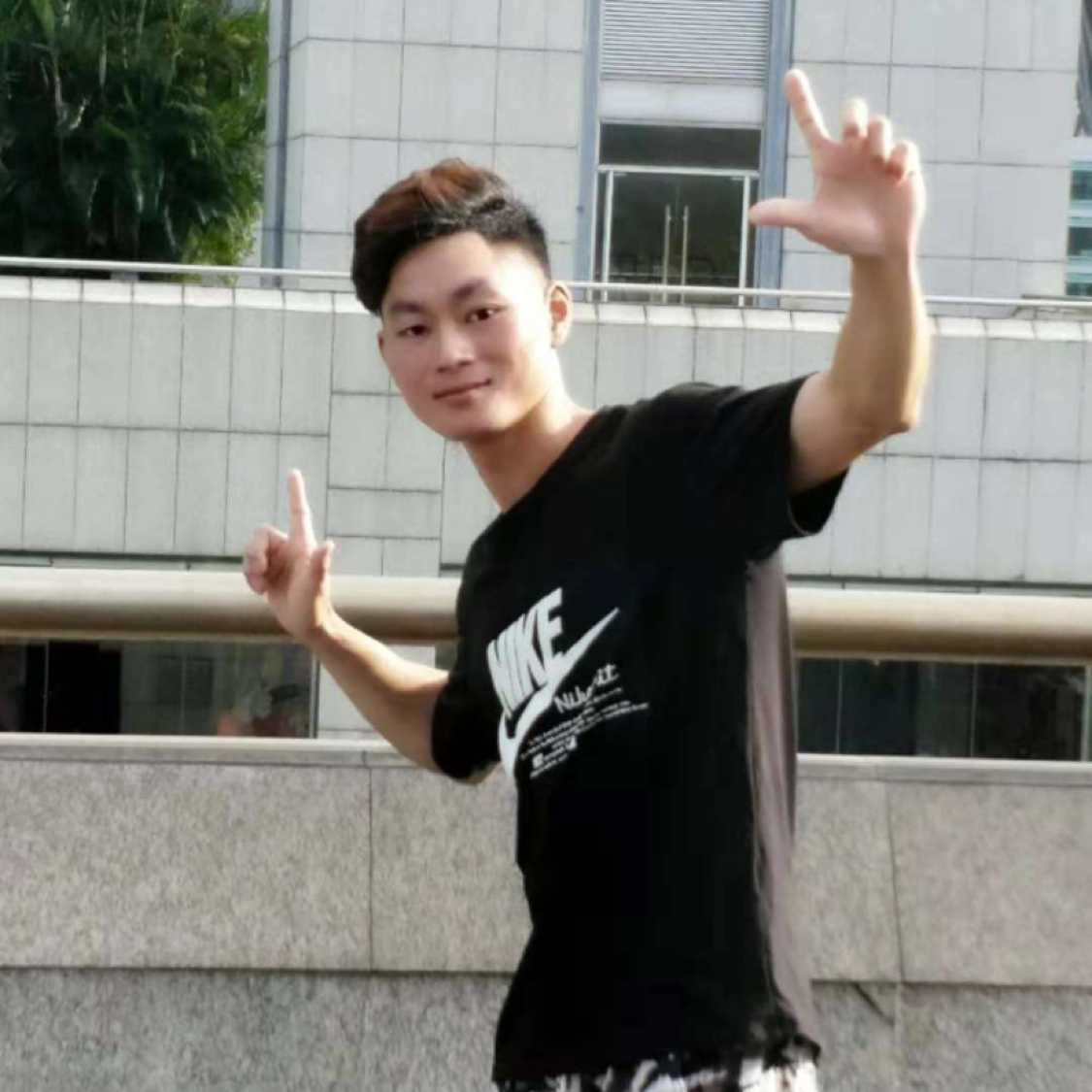 小东仔哈哈哈哈的照片