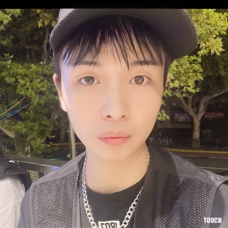 板凳就炙热的照片