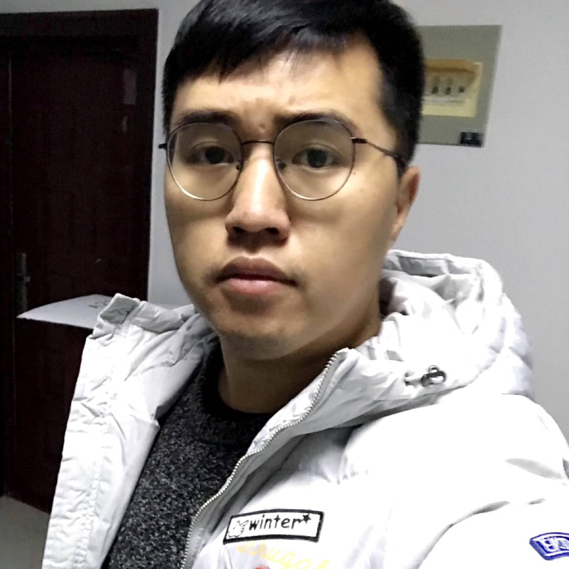 嗯哼718的照片