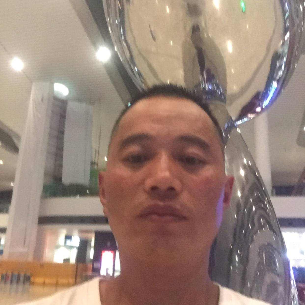 听话泪了导师的照片