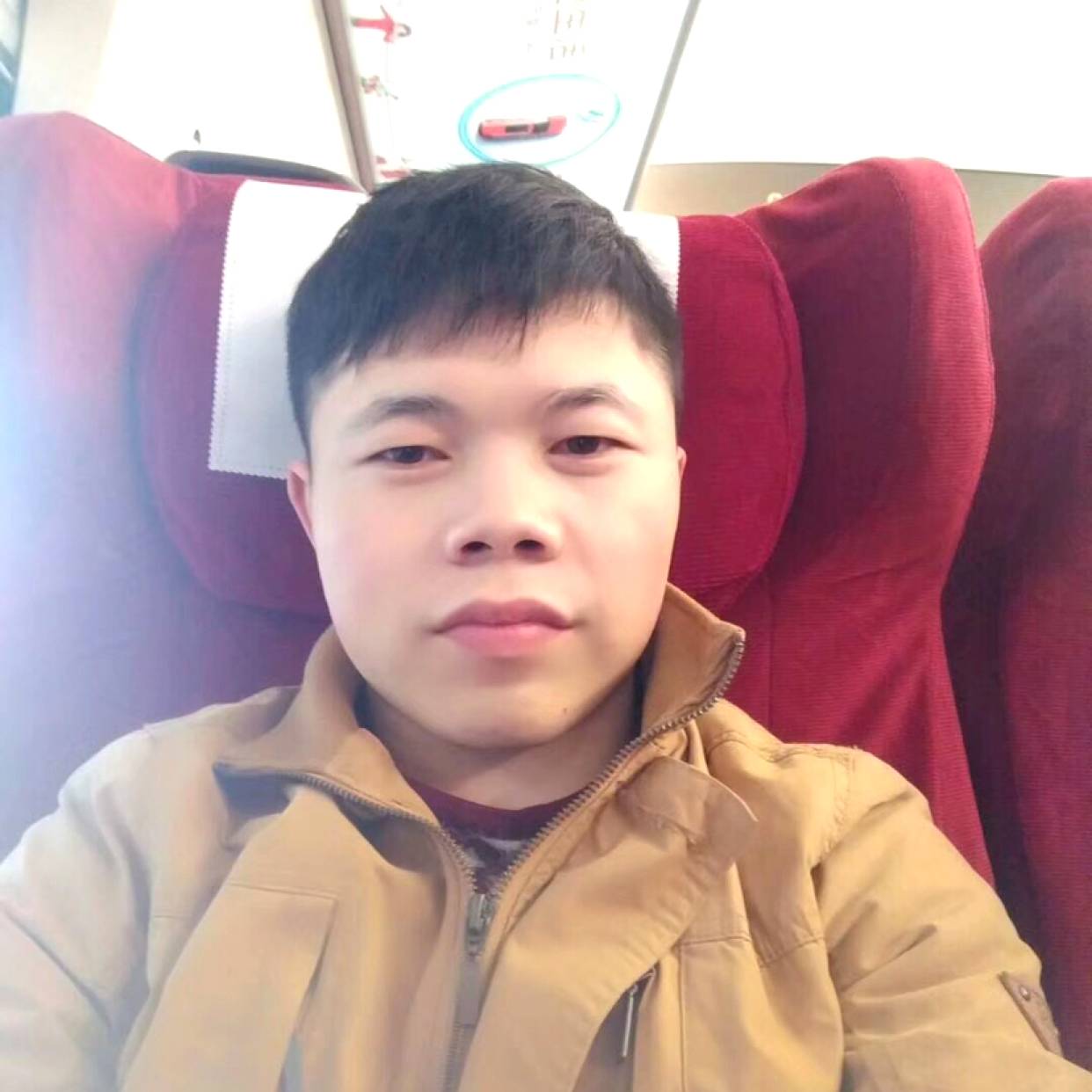 深情的逐风的照片
